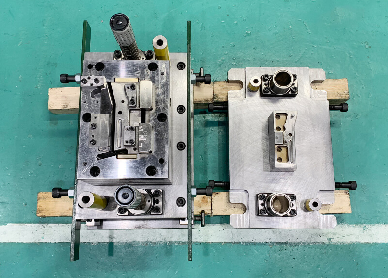 60tonタンデムプレス金型